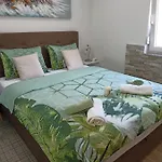 公寓 Apartman Lara *