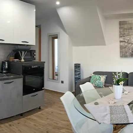 Apartman Lara Daire