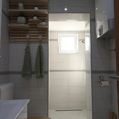 Apartment Apartman Lara