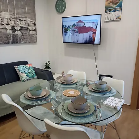 Apartment Apartman Lara